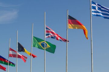 Cidadania Europeia e Festivais de Música como trocar o carimbo da imigração pelo carimbo do ingresso VIP