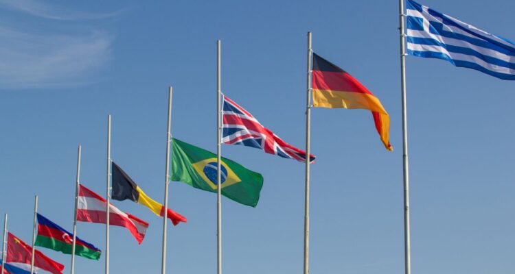 Cidadania Europeia e Festivais de Música como trocar o carimbo da imigração pelo carimbo do ingresso VIP