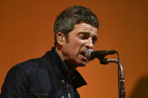 analise da letra de Champagne Supernova