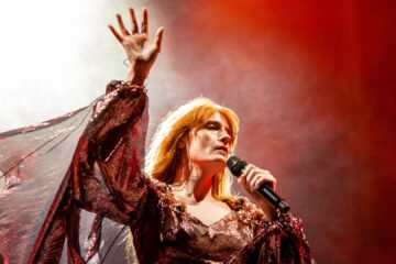 analise da letra de everybody scream