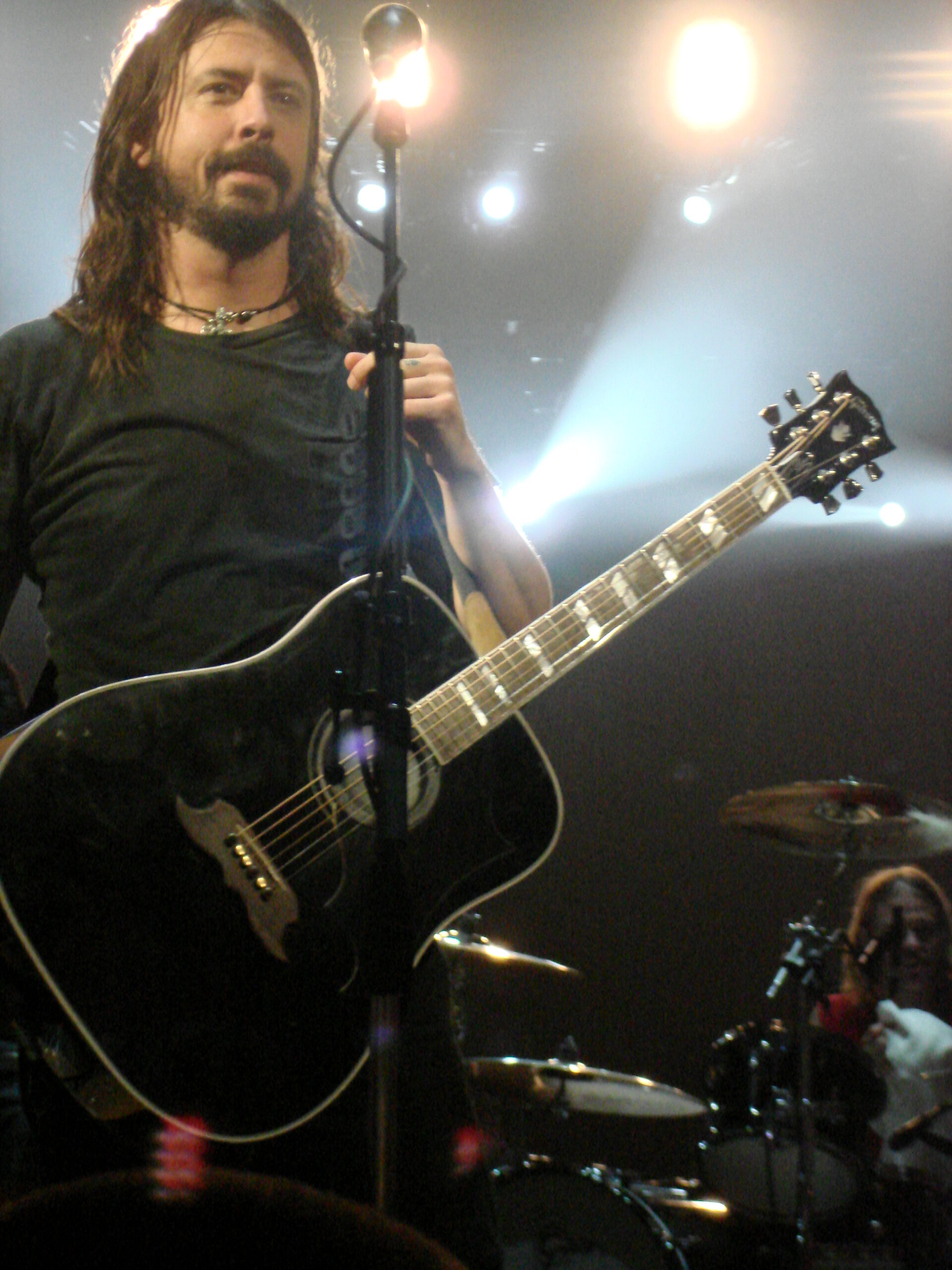 Dave Grohl, vocalista do Foo Fighters, em apresentação ao vivo