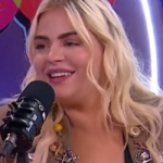 Luísa Sonza sorrindo em evento