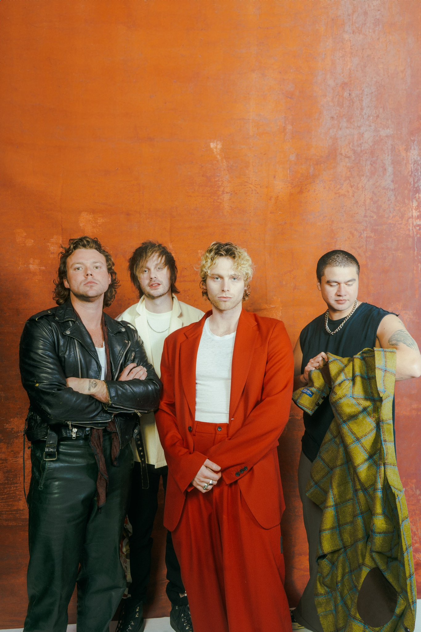 Banda 5 Seconds of Summer em apresentação ao vivo