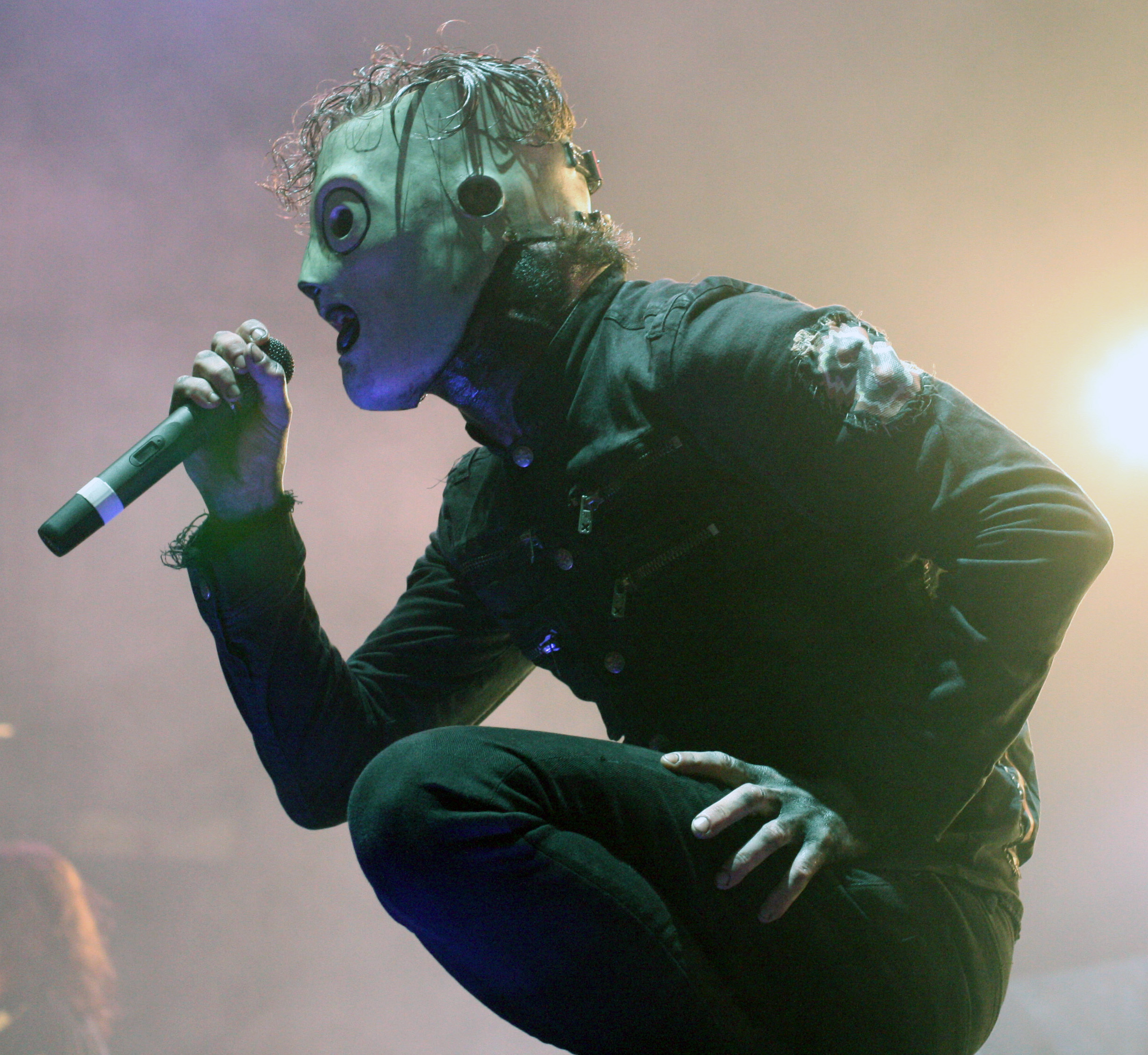 Corey Taylor, vocalista do Slipknot, se apresentando ao vivo