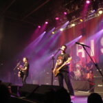 Banda Rise Against se apresentando ao vivo