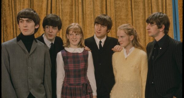 Os Beatles em foto de grupo durante a época do álbum Rubber Soul