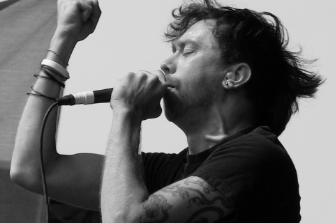 Tim McIlrath, vocalista do Rise Against, banda que se apresenta no Rock in Rio 2026