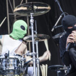 Twenty One Pilots se apresentando ao vivo