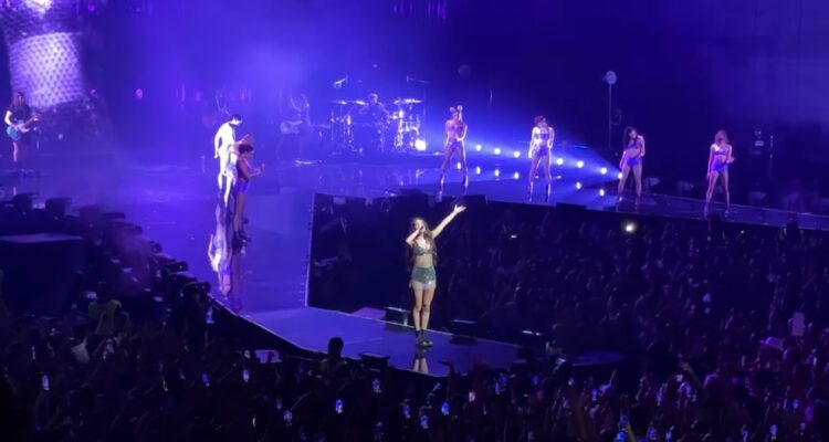 Olivia Rodrigo em show